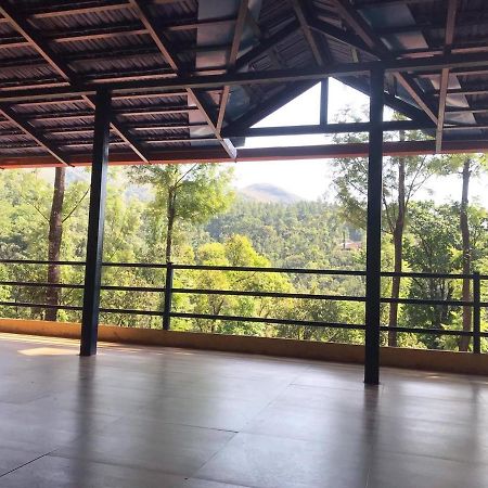 Cloud 9 Homestay Attigundi Esterno foto