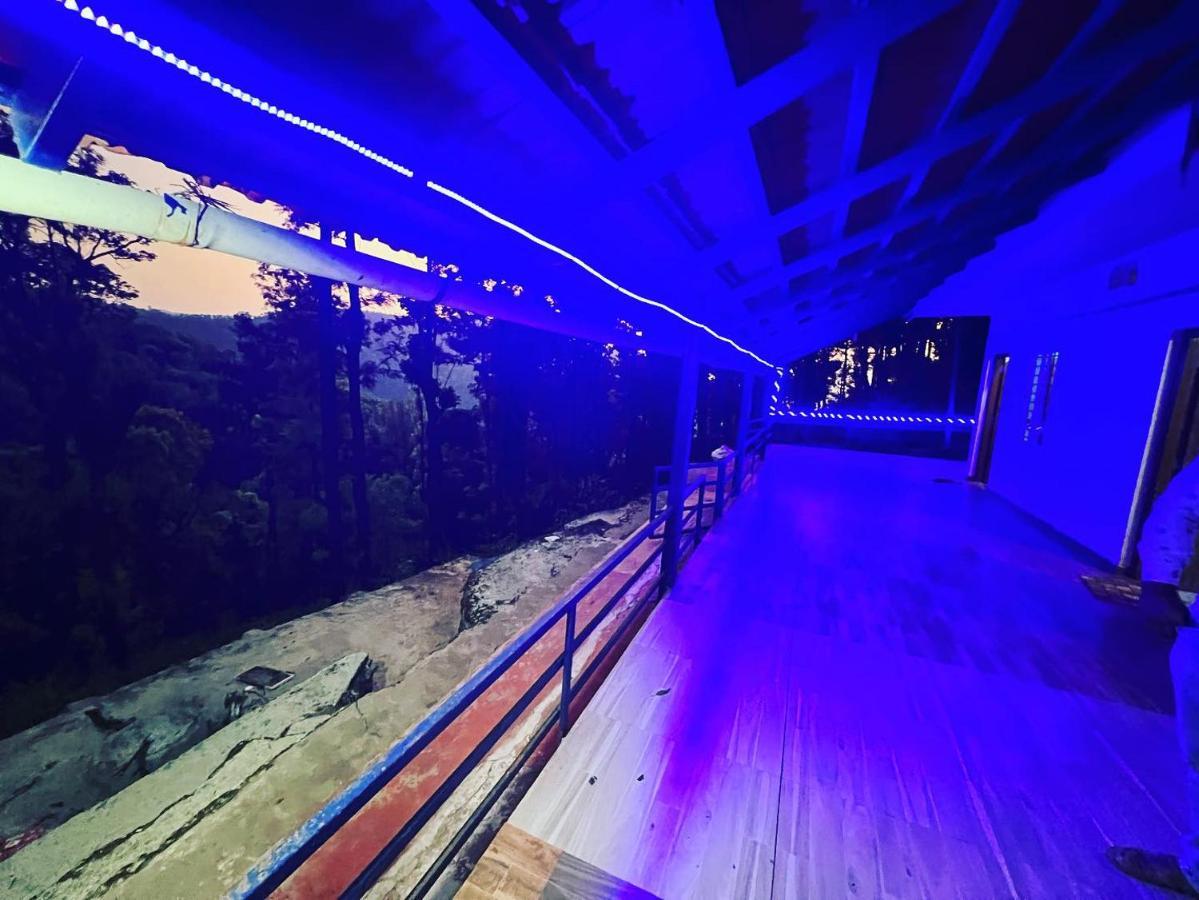 Cloud 9 Homestay Attigundi Esterno foto