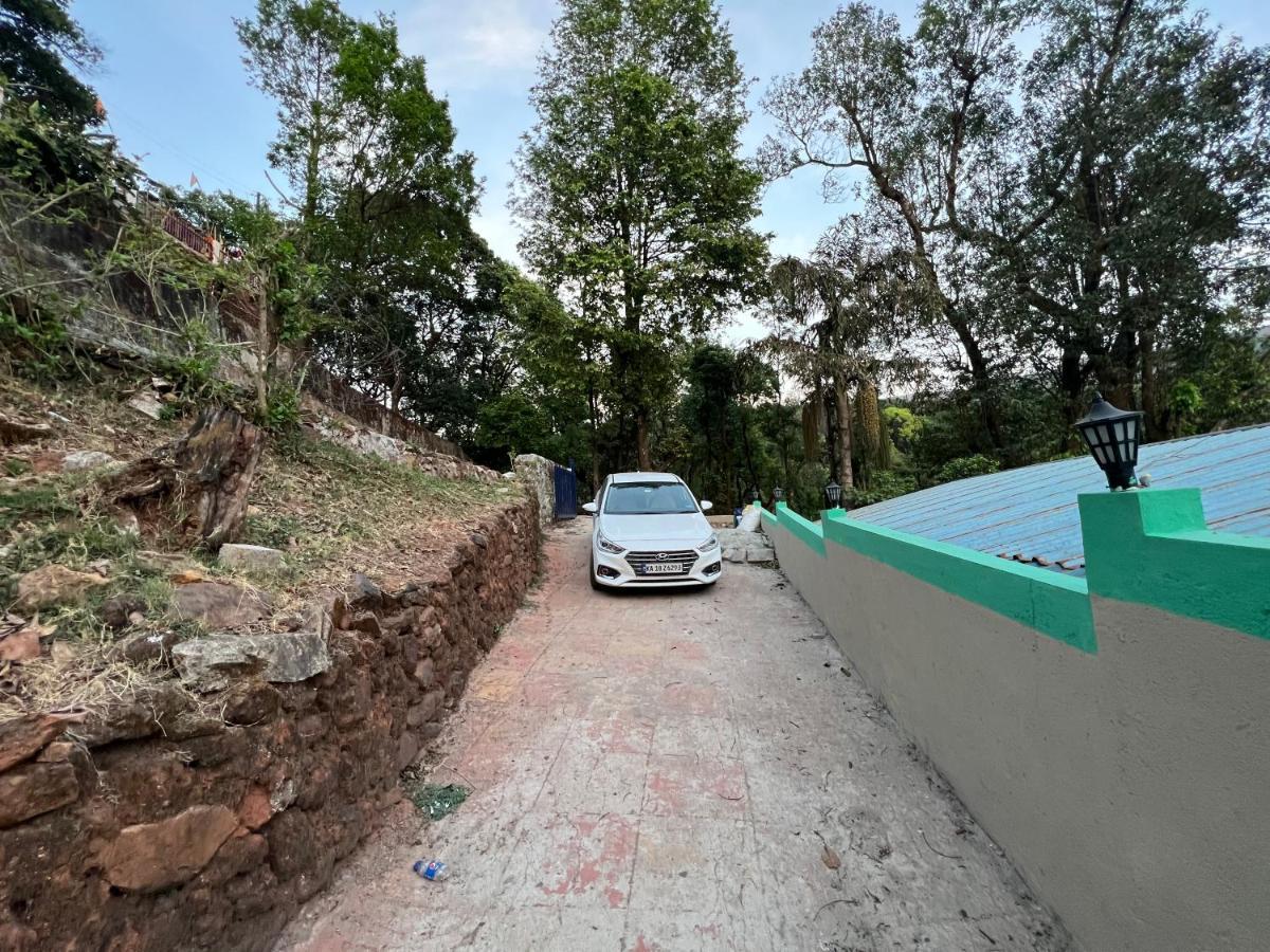 Cloud 9 Homestay Attigundi Esterno foto
